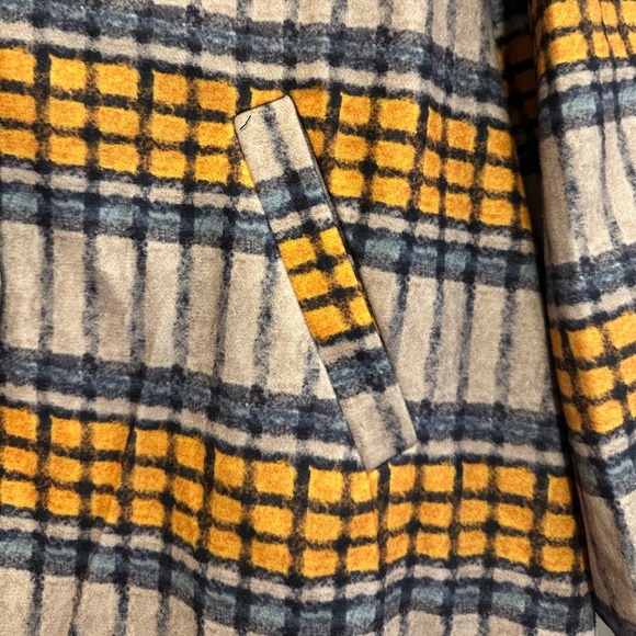 Printed Spread Collar Subway Tile Plaid Cut-Away Coat - Size L/XL - Picture 8 of 11